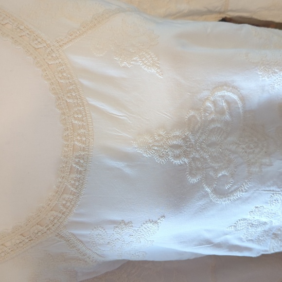 Democracy top NWOT - Picture 3 of 7